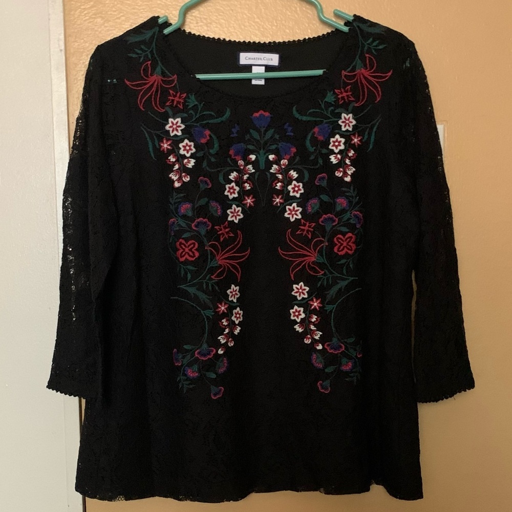 Women’s Embroidered Top